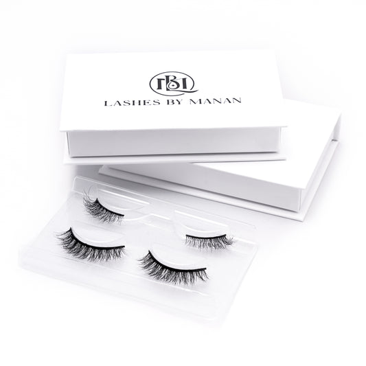 Set of false eyelashes HB17 in a 'Lashes by Manan' box on a white background